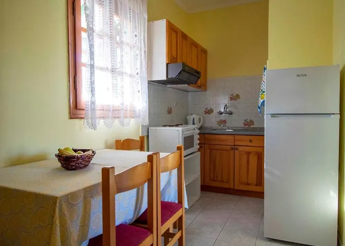 Semesterbostad Tzoras‌ ‌apartments‌ ‌roda‌ ‌corfu‌ Litheres