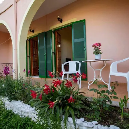 Tzoras‌ ‌apartments‌ ‌roda‌ ‌corfu‌ 펜션 *