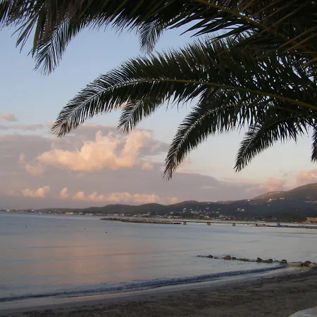 Σπίτι διακοπών Tzoras‌ ‌apartments‌ ‌roda‌ ‌corfu‌ Litheres